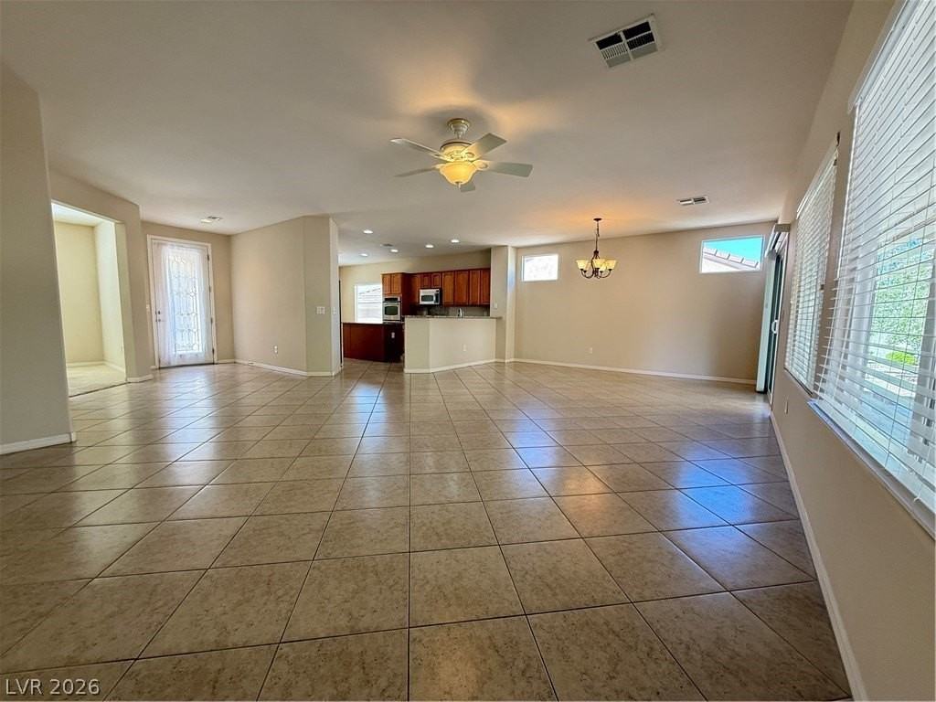 2240 Shadow Canyon Dr - Photo 3 of 34