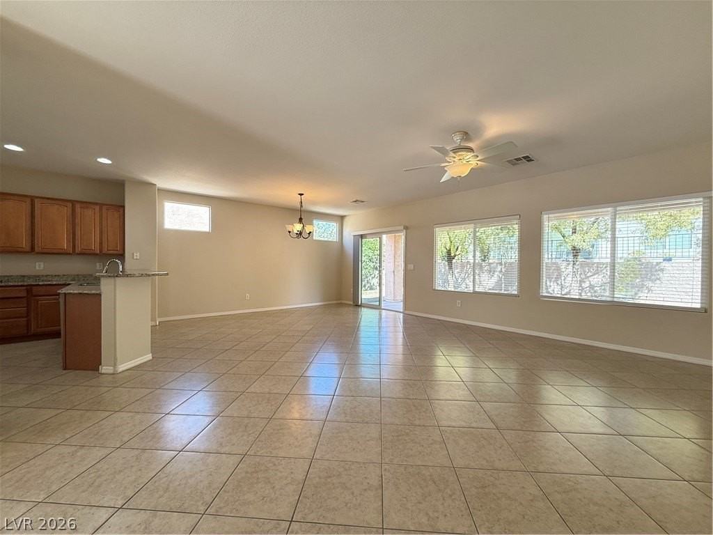 2240 Shadow Canyon Dr - Photo 6 of 34