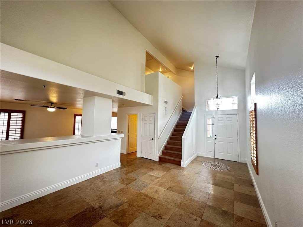 8388 Montgomery St - Photo 4 of 30
