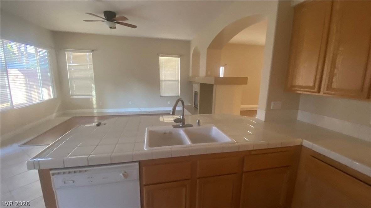 9222 W Viking Rd - Photo 6 of 12