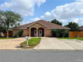 featured image of 1110 W Gardenia Ave