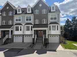featured image of 2564 W Towne St