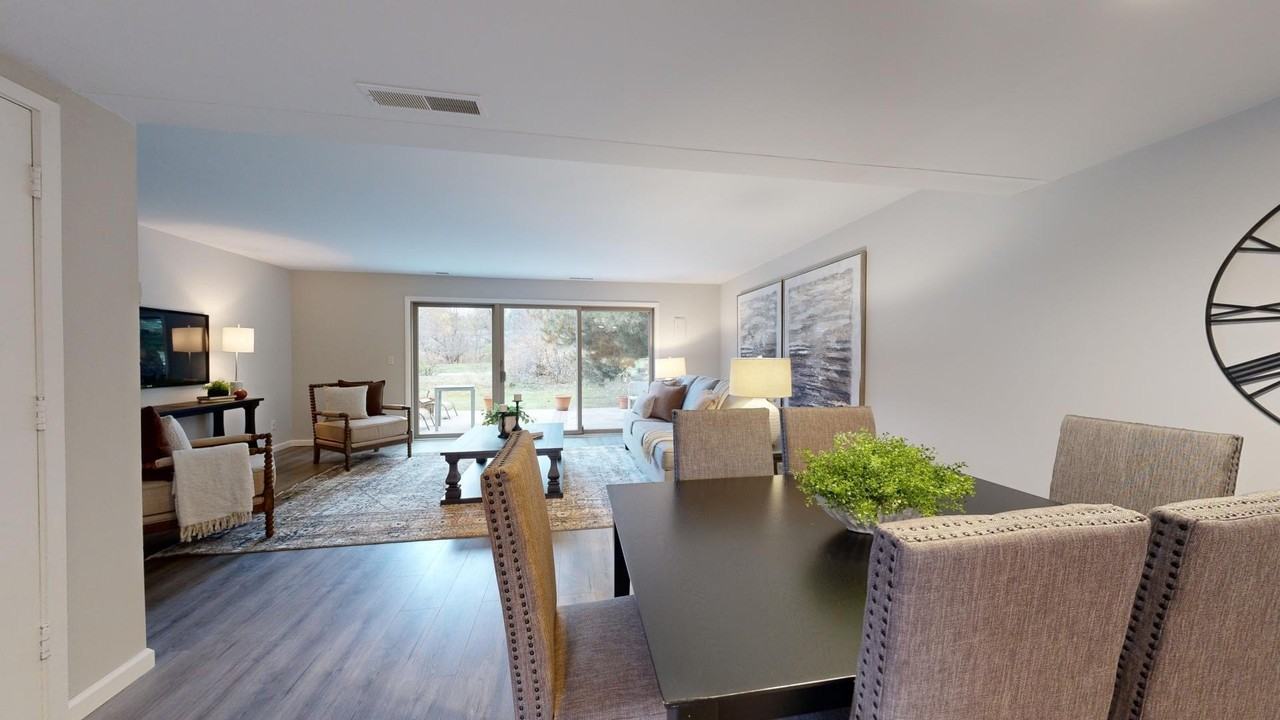 773 Peninsula Ct - Photo 3 of 42