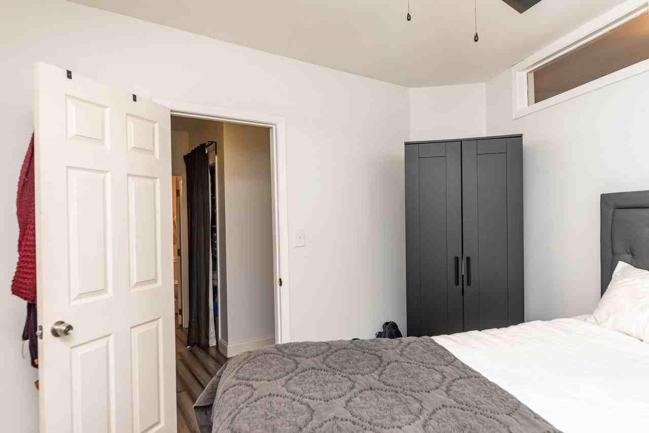 1750 N Wells St #106 - Photo 4 of 8