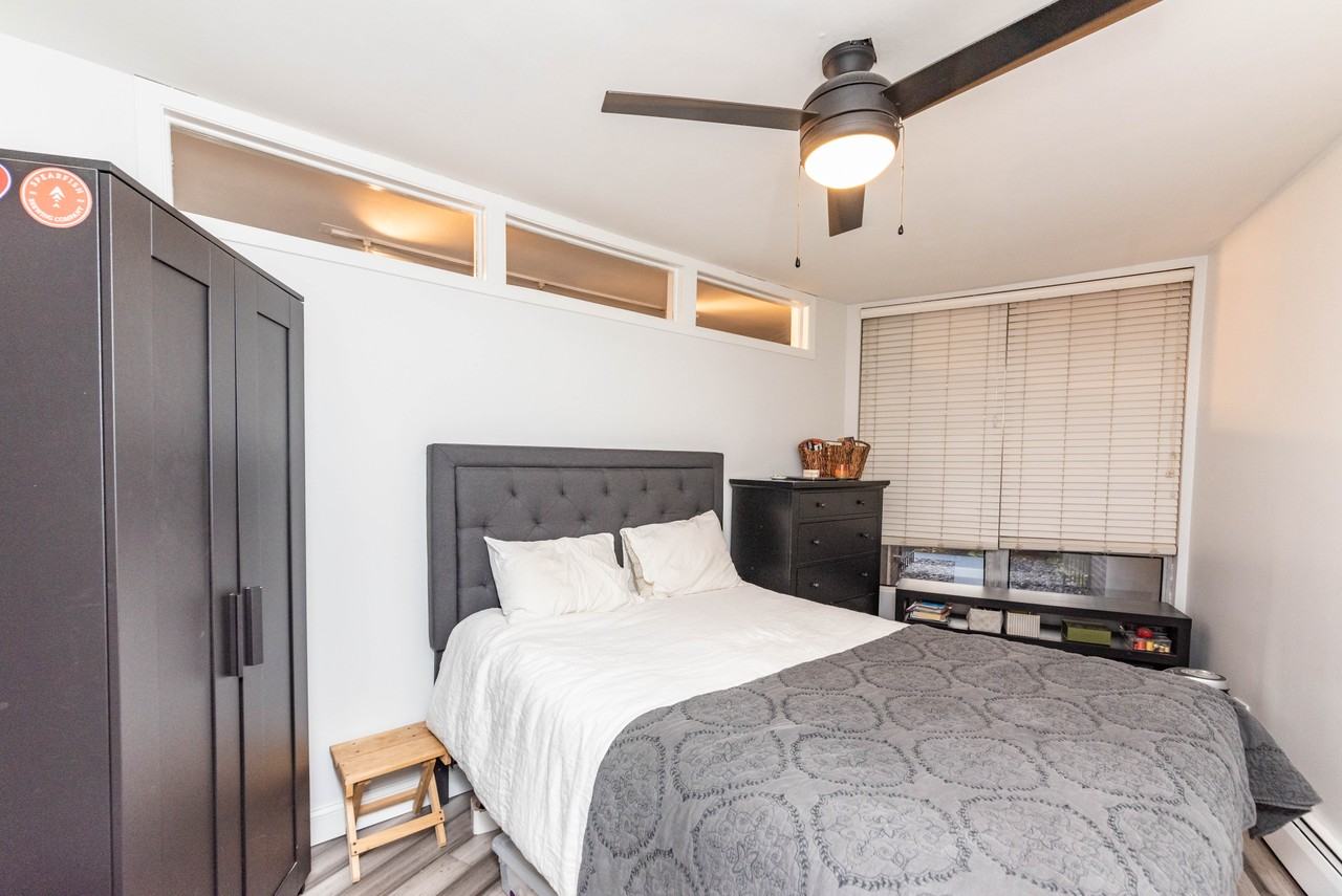 1750 N Wells St #106 - Photo 5 of 8