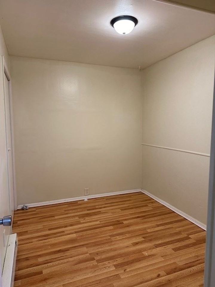 401 E Main St - Photo 5 of 6