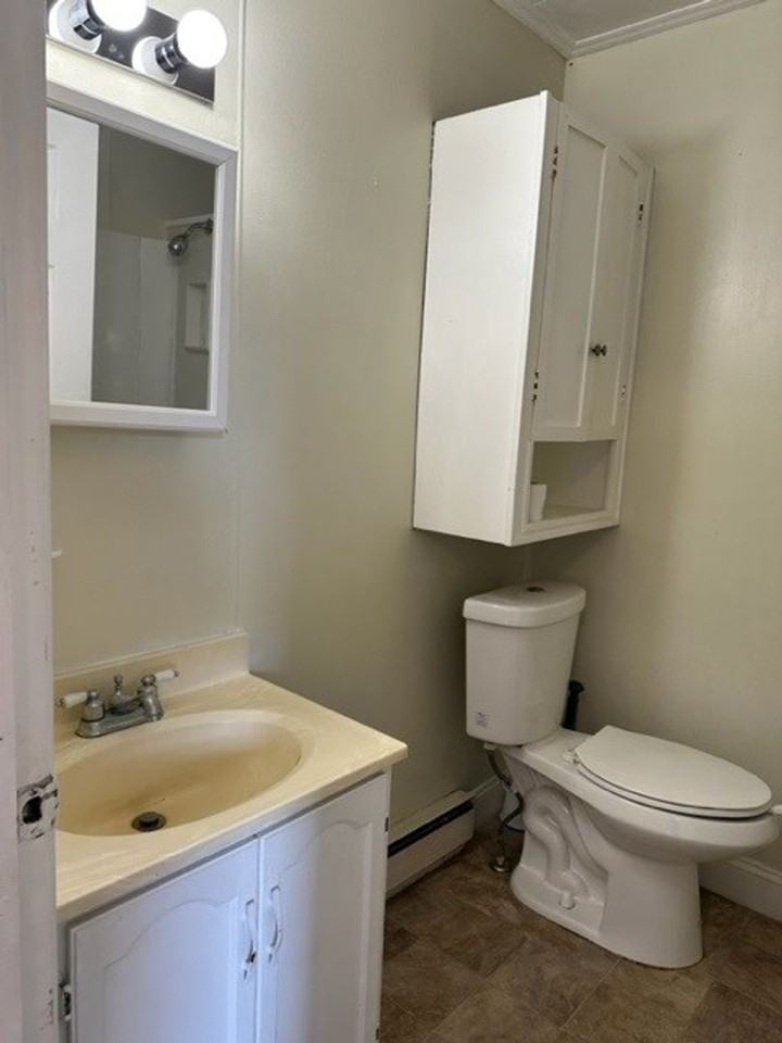 401 E Main St - Photo 6 of 6