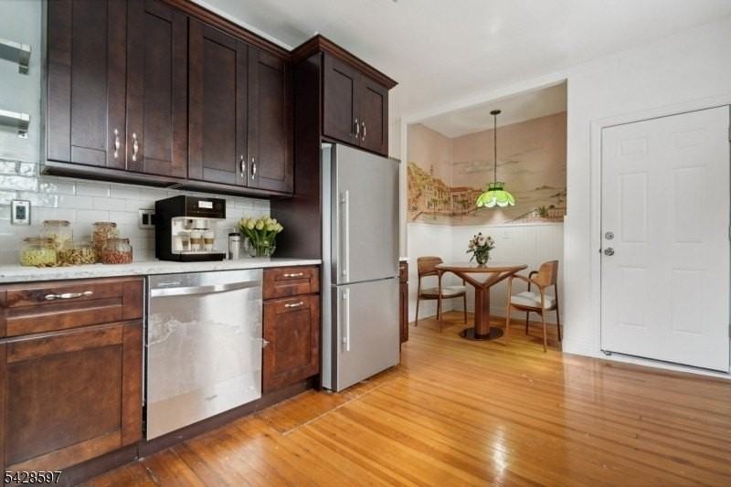 82 Park Pl Apt 2 #2 - Photo 4 of 16