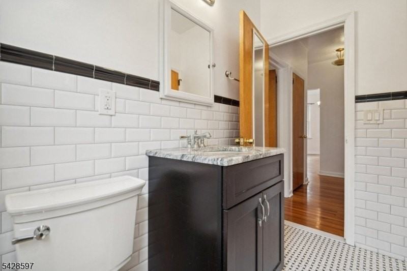 82 Park Pl Apt 2 #2 - Photo 6 of 16