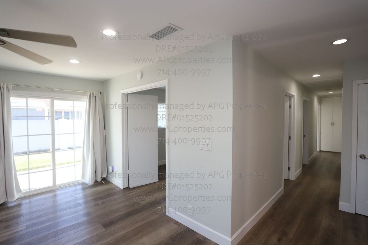 4266 W Hill Ave - Photo 4 of 28