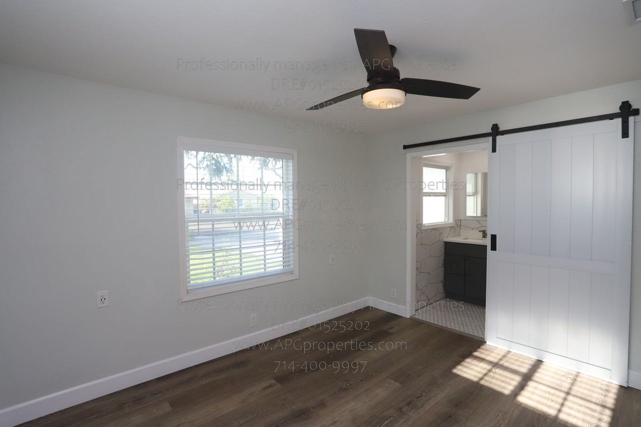 4266 W Hill Ave - Photo 7 of 28