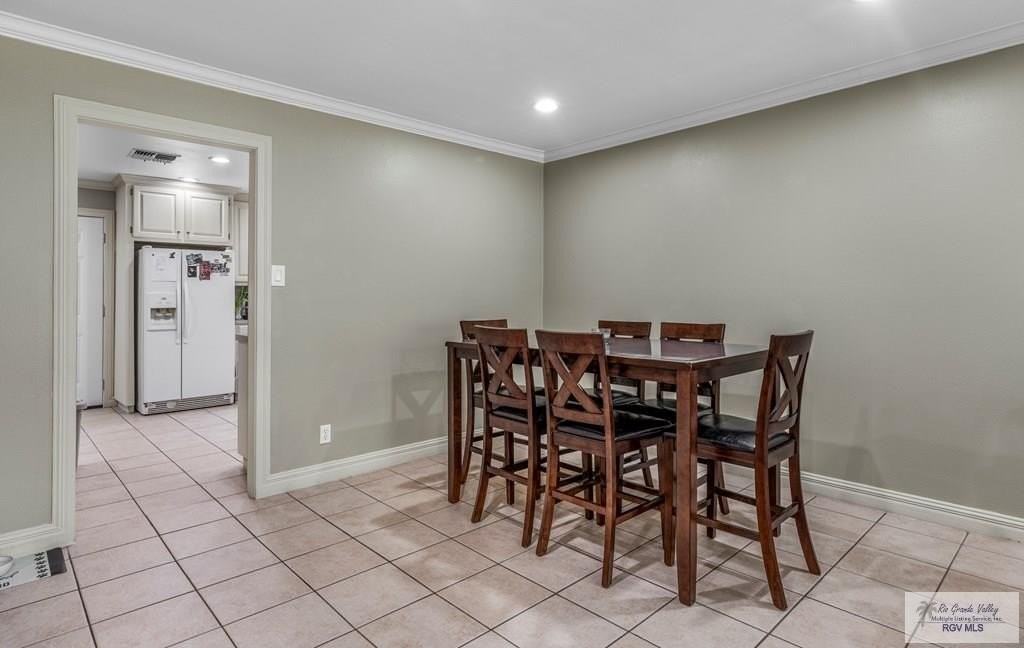 5414 Guava Dr - Photo 3 of 20