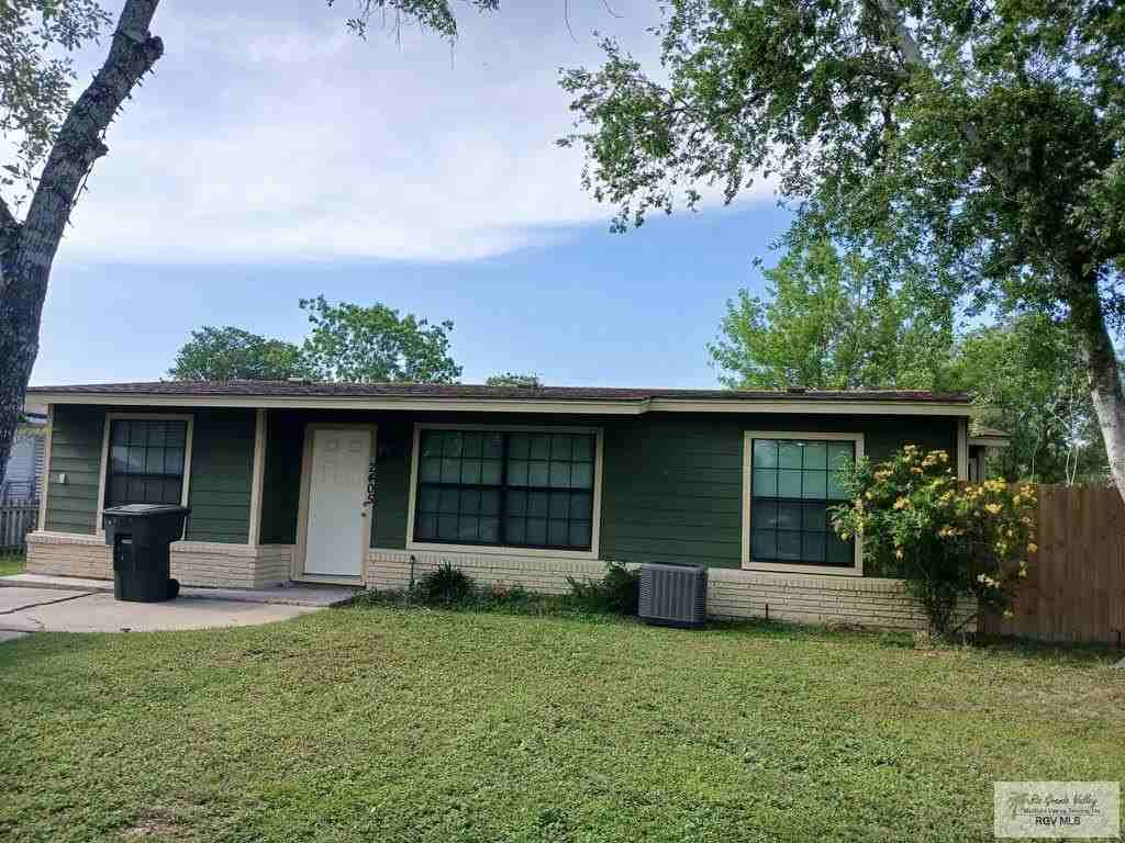 2405 E Van Buren Ave - Photo 2 of 23