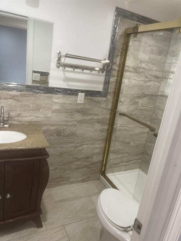 442 New York Ave #2 - Photo 5 of 24