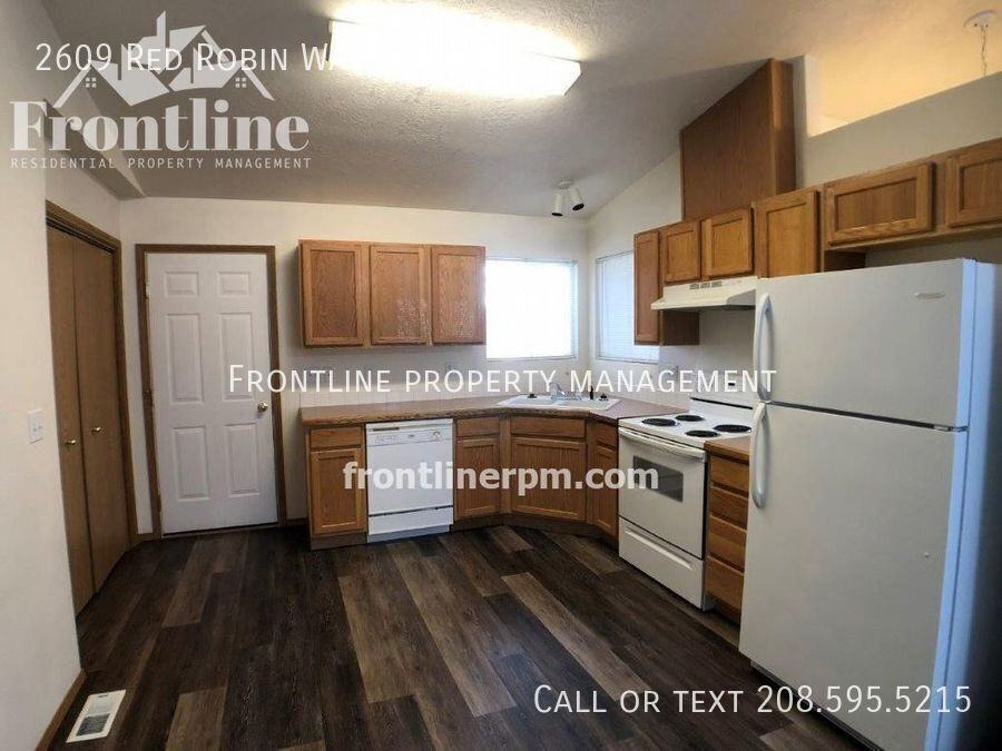2609 Red Robin Way - Photo 4 of 16