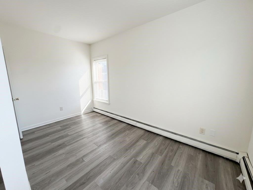 325 1st St #8 - Photo 4 of 6
