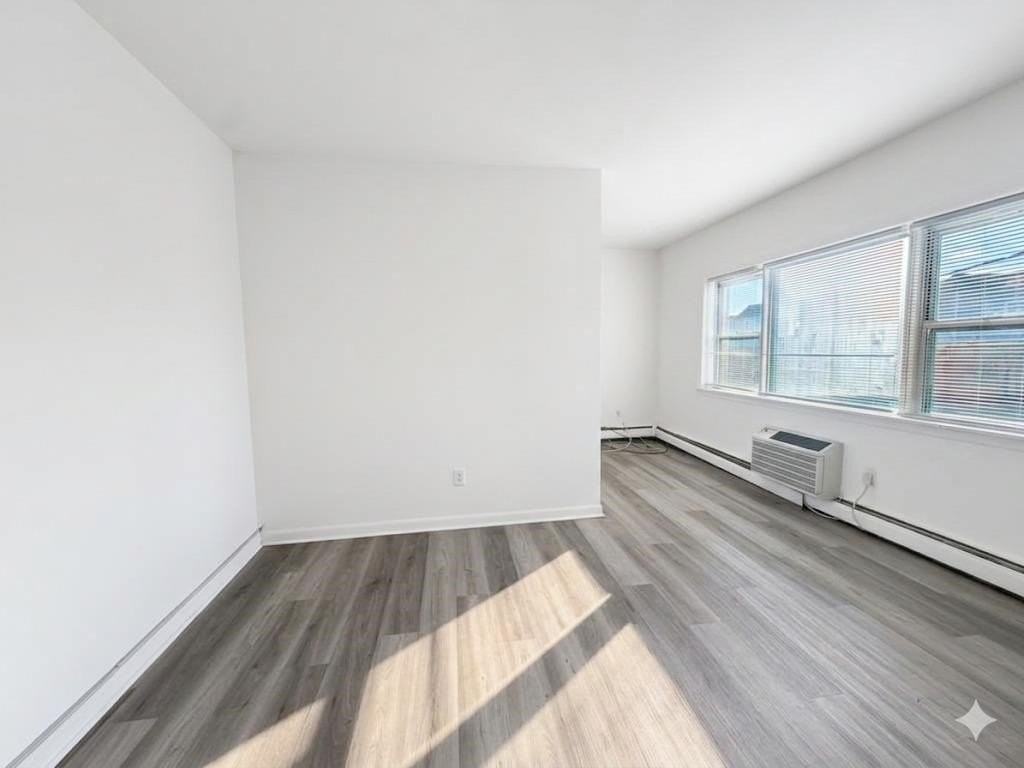 325 1st St #8 - Photo 6 of 6
