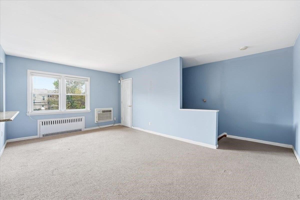 1400 70th St #8 - Photo 4 of 18
