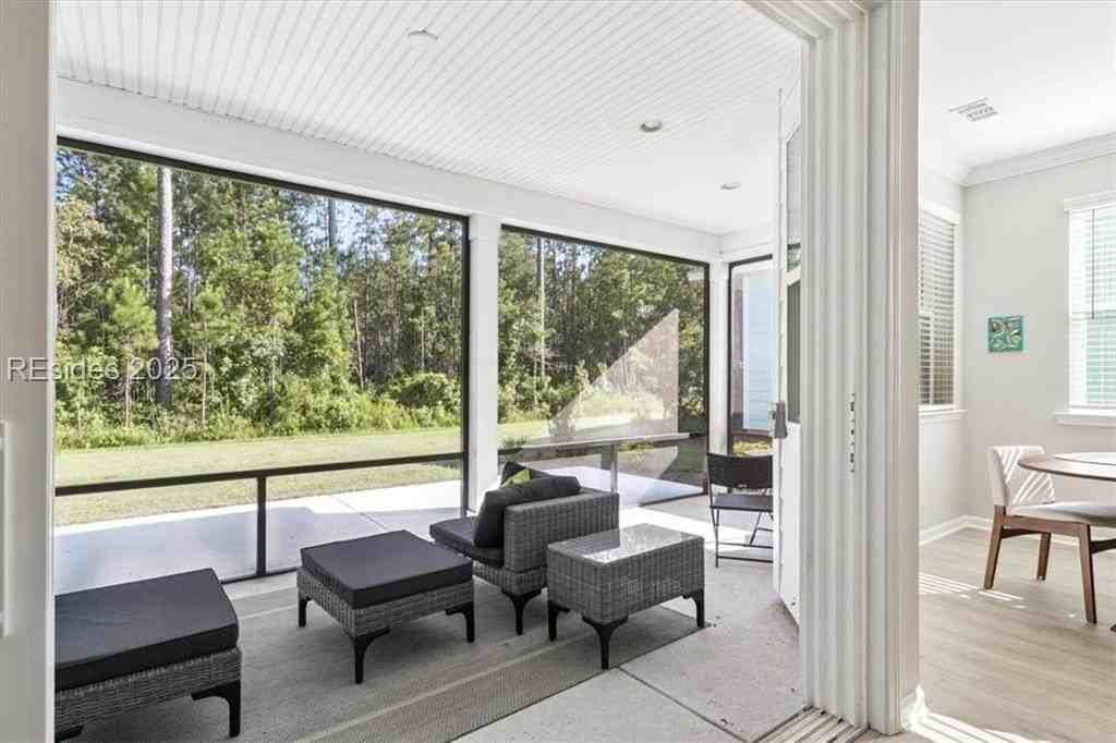 731 Harborside Dr - Photo 6 of 50
