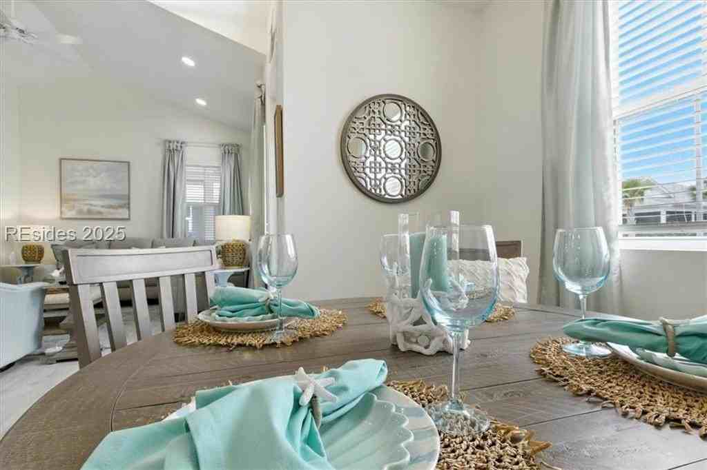65 Sandbar Ln #101 - Photo 4 of 50