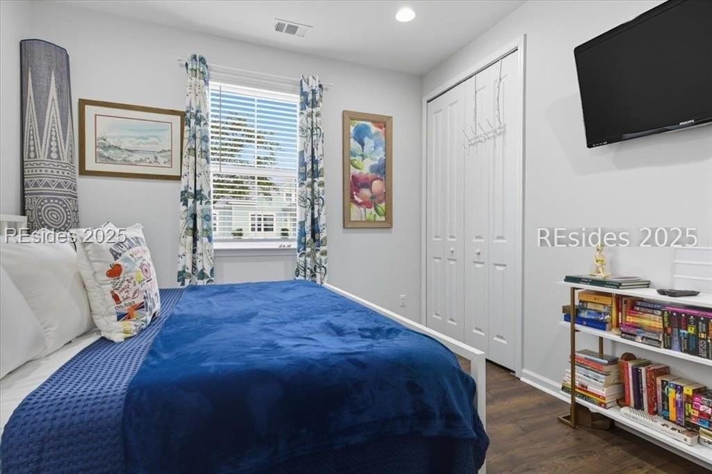 119 Sandbar Ln #101 - Photo 5 of 50