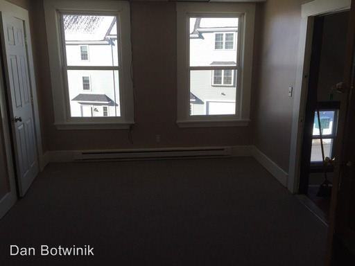 258 Church St - Photo 2 of 4