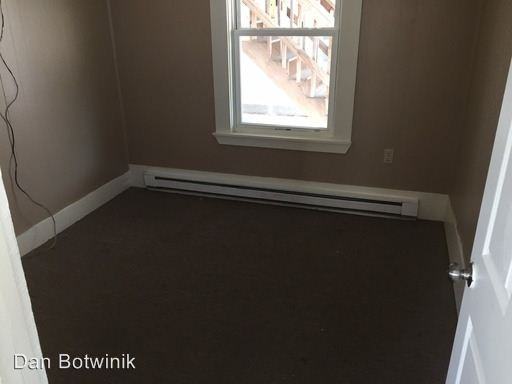 258 Church St - Photo 3 of 4