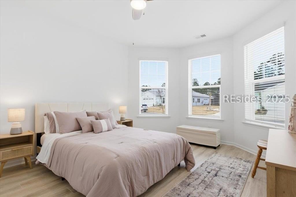 855 Weekend Ave - Photo 3 of 50