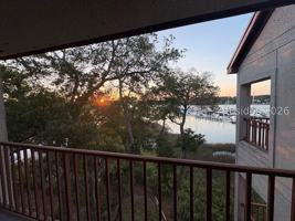featured image of 100 Helmsman Way #401