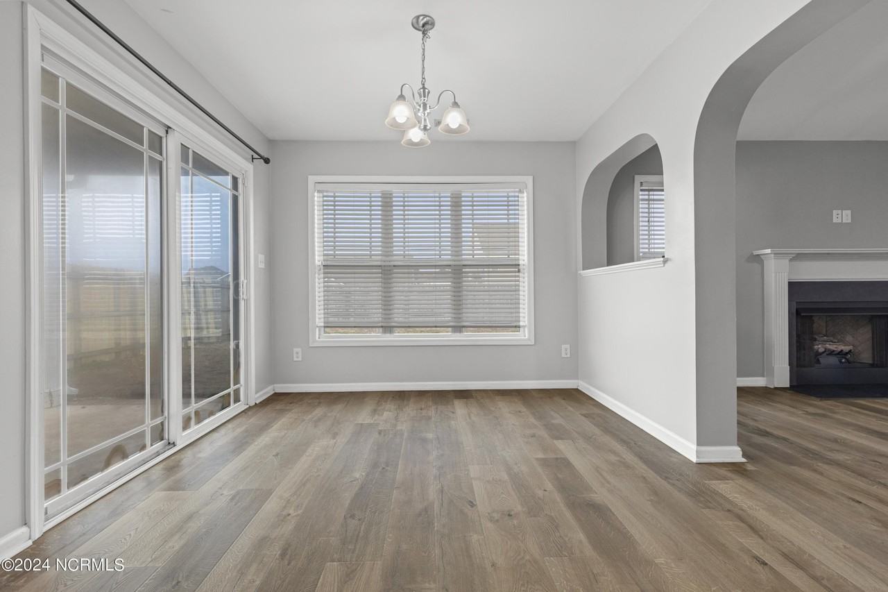 361 Sonoma Rd - Photo 4 of 15