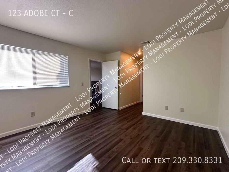 123 Adobe Ct #C - Photo 7 of 17