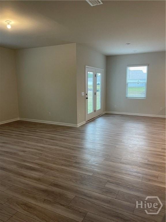 828 Longleaf Dr - Photo 3 of 22