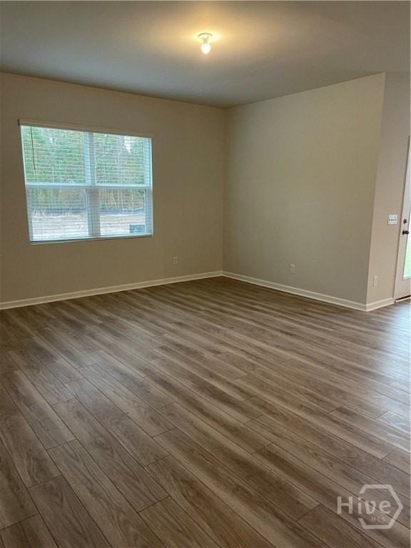 828 Longleaf Dr - Photo 4 of 22