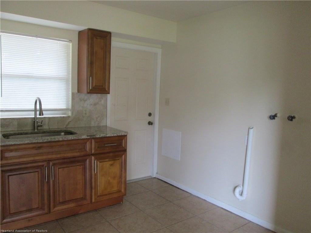 205 Phantasy Ave - Photo 5 of 13