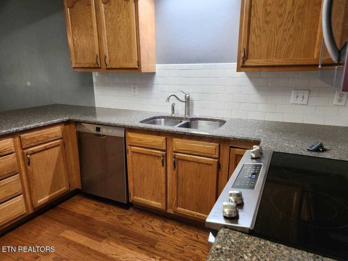 945 Ashley Michelle Ct - Photo 7 of 25