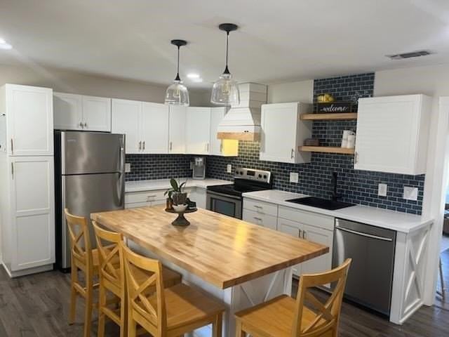 302 Medio Vista Dr - Photo 3 of 17