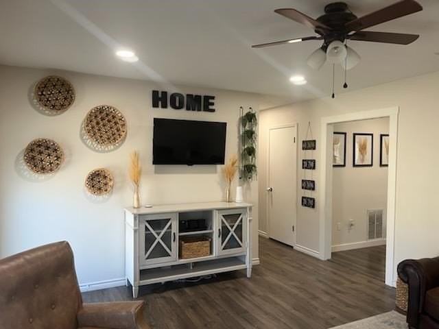 302 Medio Vista Dr - Photo 6 of 17