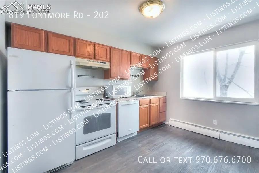 819 Fontmore Rd #202 - Photo 4 of 7