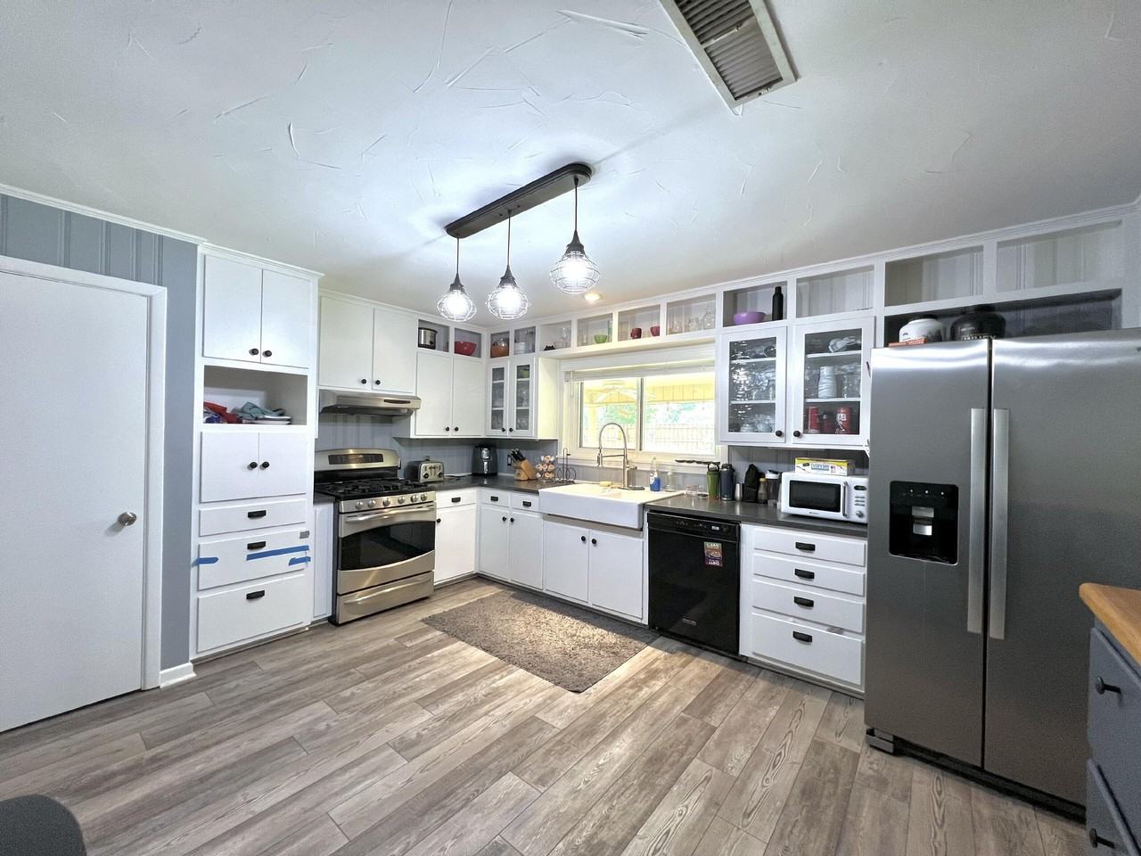 3301 39th St - Photo 5 of 17
