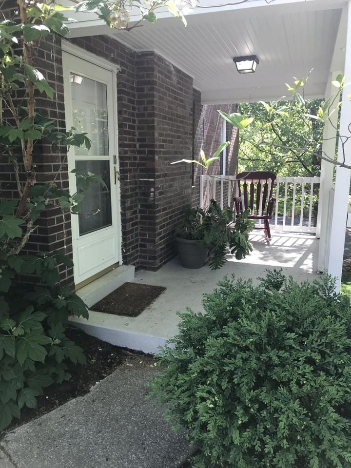 476 Bob O Link Dr #B - Photo 5 of 32