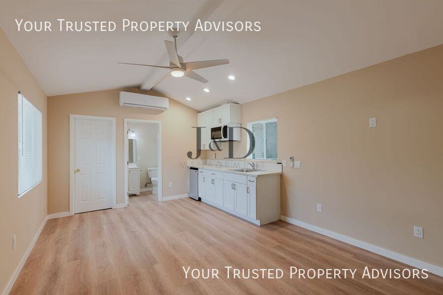 1136 S Quince St - Photo 3 of 13