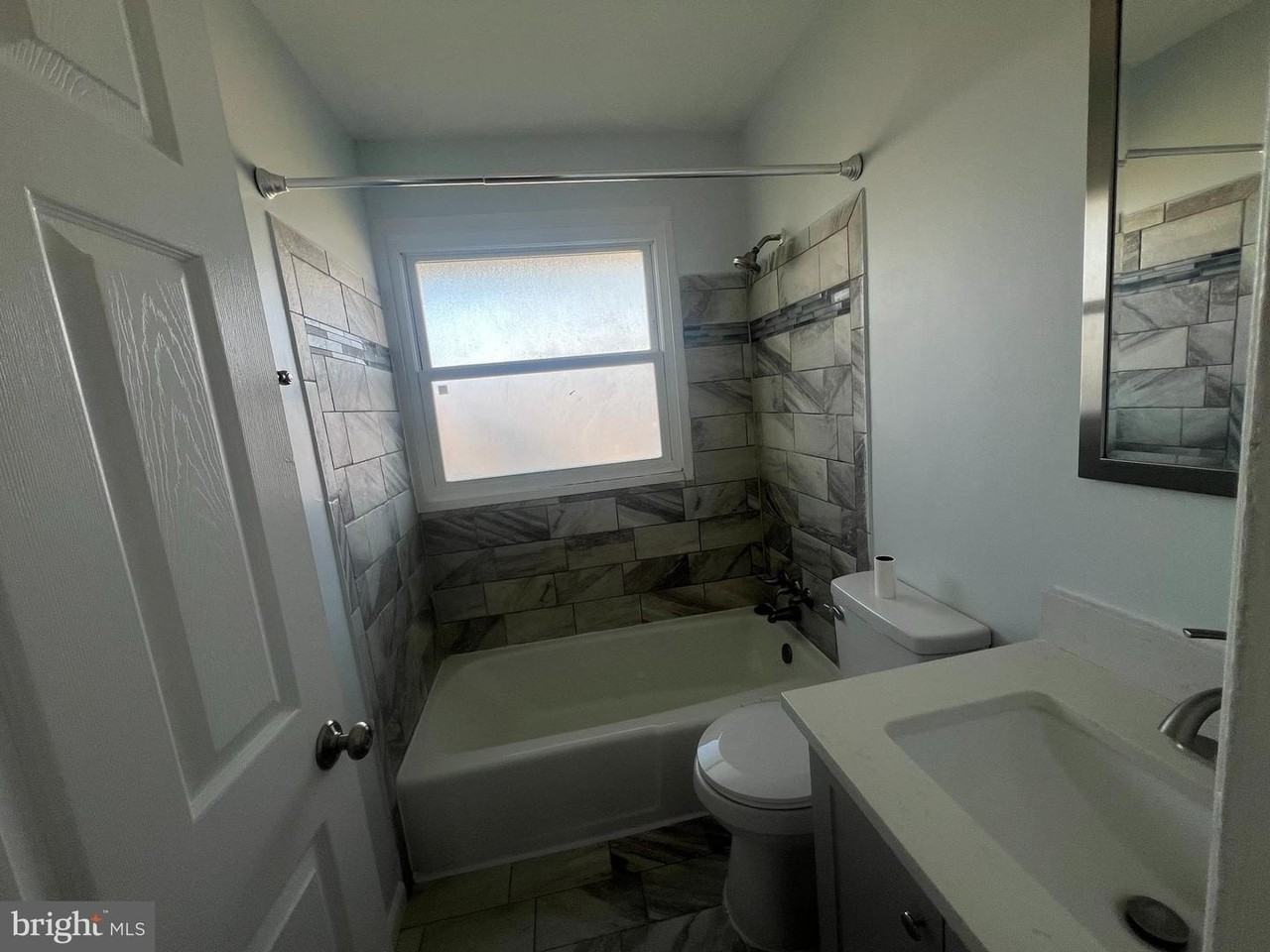 13209 Thornton Dr - Photo 7 of 17