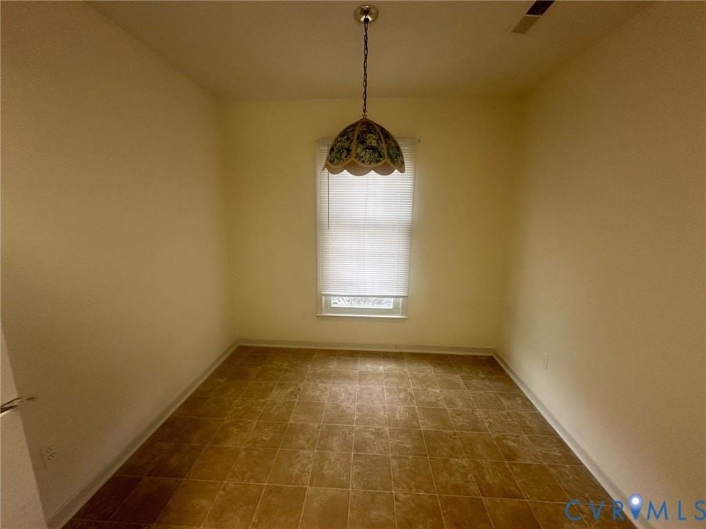 7812 Coachford Ct - Photo 3 of 8