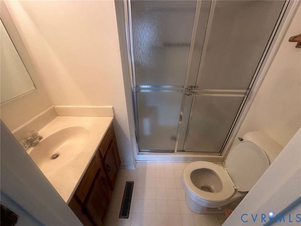 7812 Coachford Ct - Photo 4 of 10