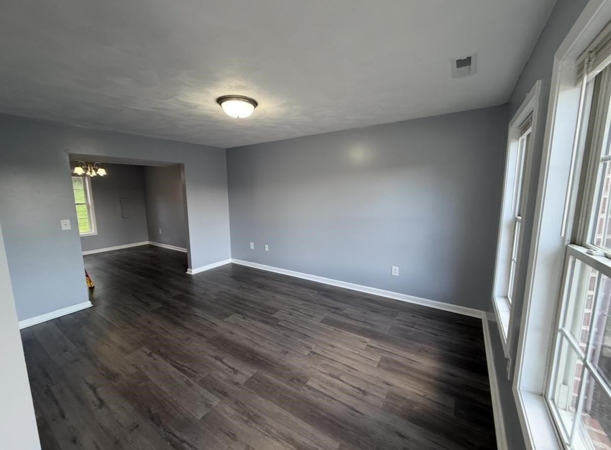 670 Republic Rd - Photo 3 of 30