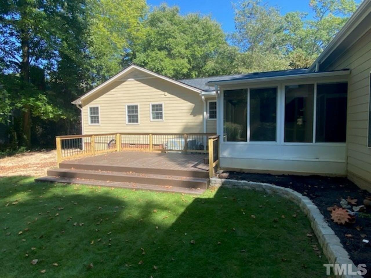 404 S Montreal Ct - Photo 4 of 50