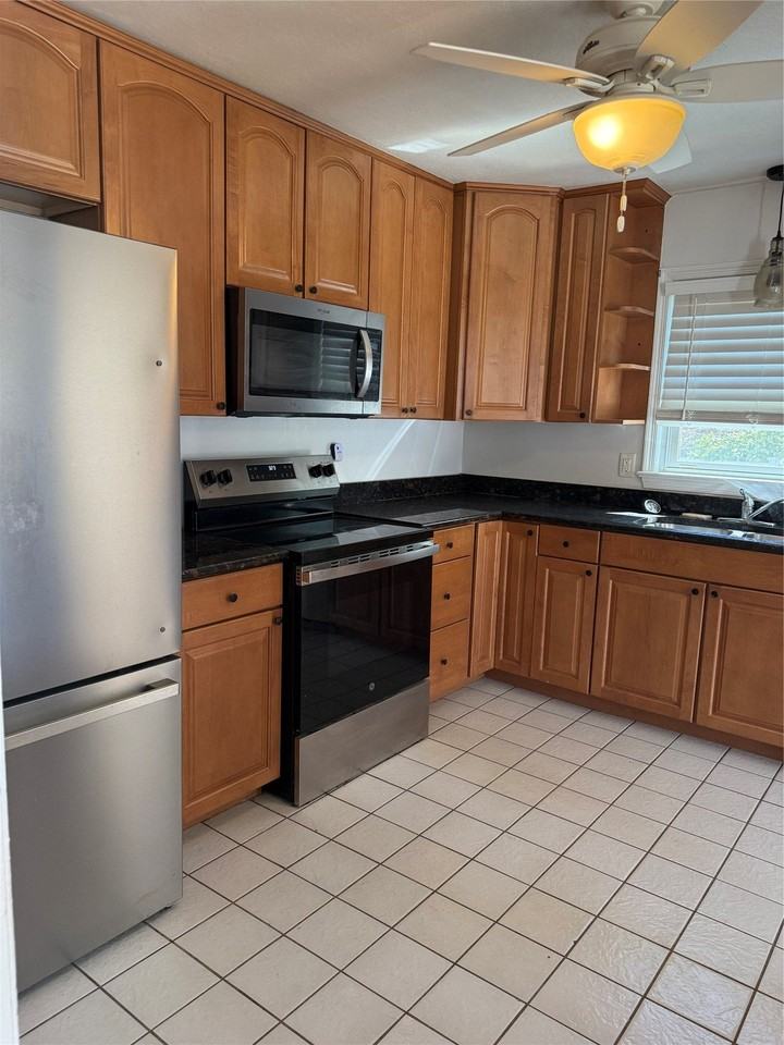 101 Ripley Rd - Photo 4 of 10
