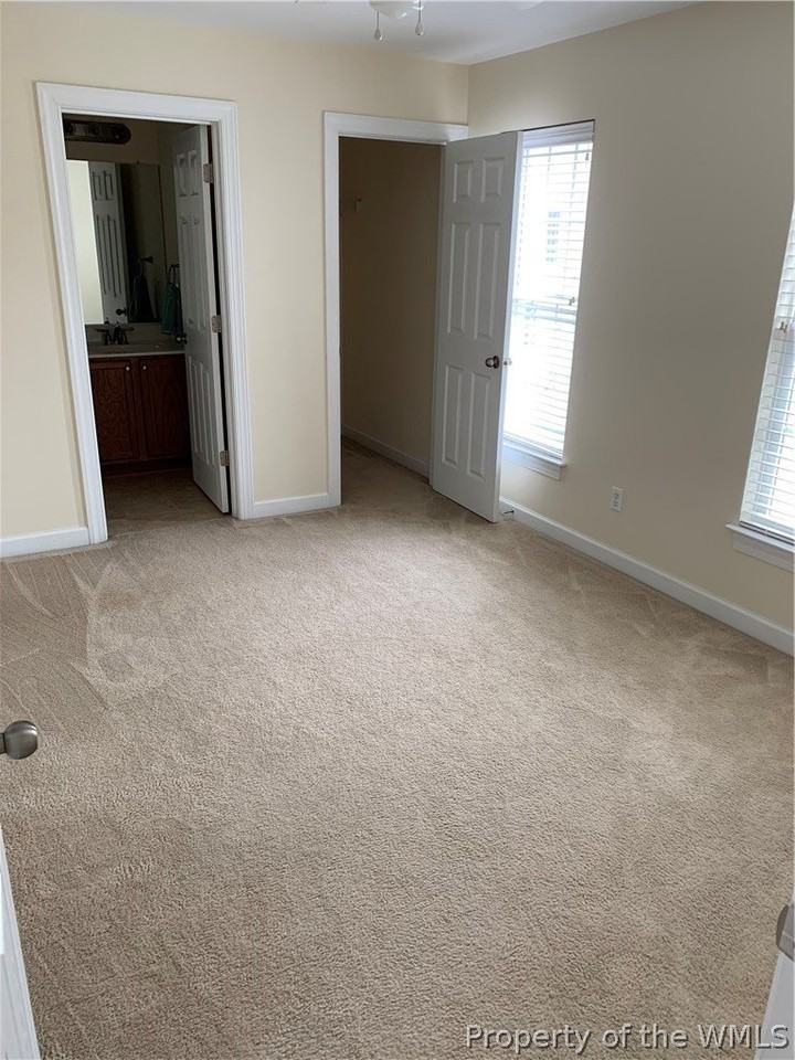 4271 Casey Blvd - Photo 4 of 10