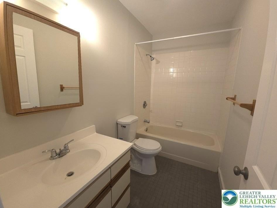 132 Bushkill St #6 - Photo 6 of 6