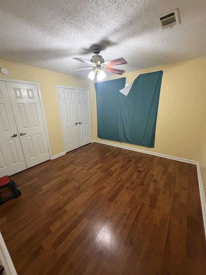 4361 Bennett Wood Dr - Photo 5 of 8